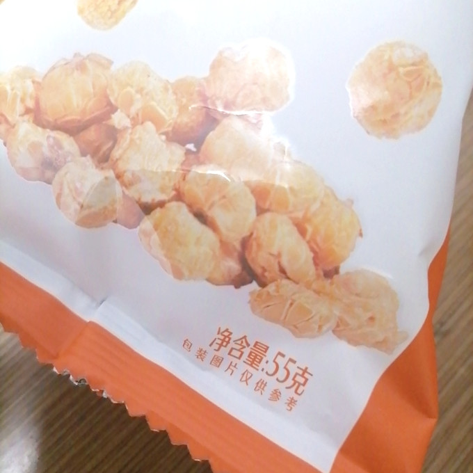 良品铺子膨化食品