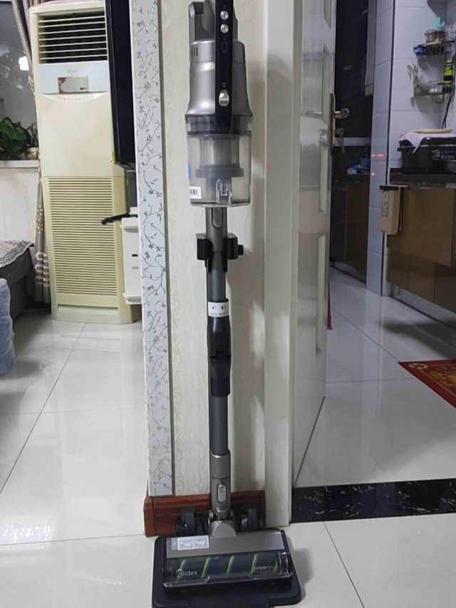 东西非常好,吸力3档调节,非常好用,吸得
