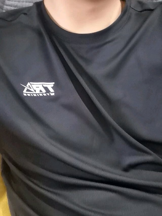 这款361的衣服短袖非常好这件是第三件