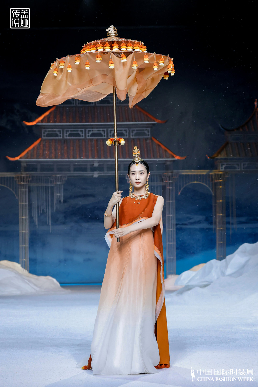 走上春晚舞台的盖娅传说,凭什么是"最美中国风"?