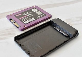 重获新生，奥睿科2.5英寸SATA硬盘盒分享