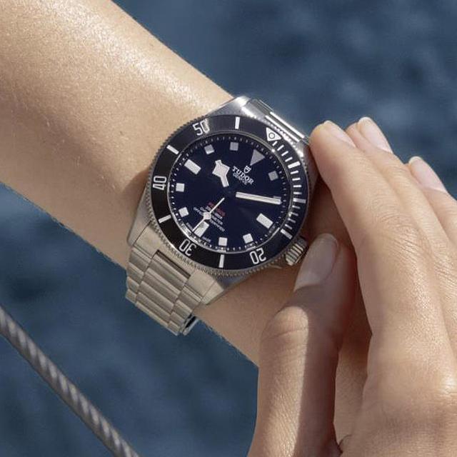 都是39毫米表径！帝舵领潜型39和碧湾1958，该怎么选？