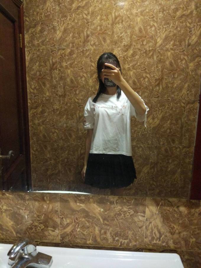 女士T恤