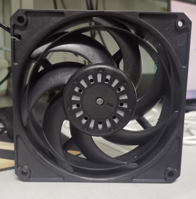 大镰刀gt3000 暴力台风散热器怎么样 温柔台风gt3600:造型独特的"台风