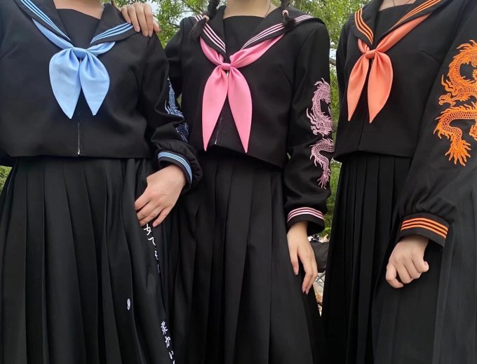 冶田团治JK制服