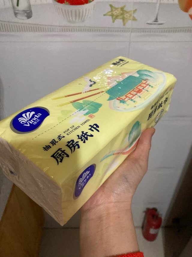 家里的纸品都是维达的。喜欢厨房用纸的抽纸