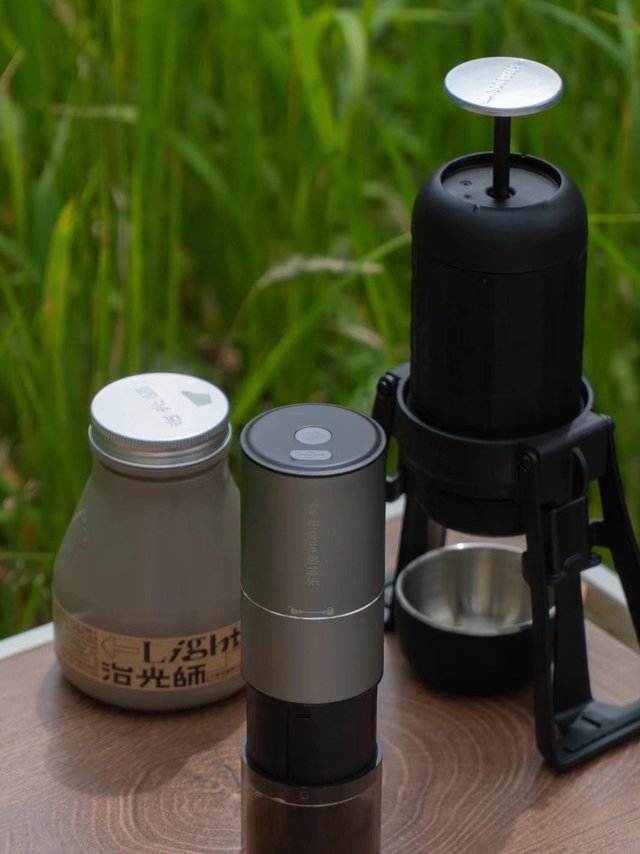 咖啡日记|户外的美式 