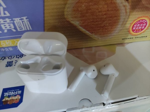 做工质感：第一次买英雄耳机，整体包装很漂