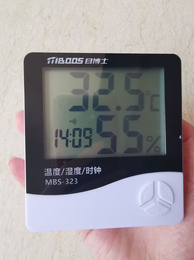 知冷暖、懂干湿，小巧实用的温湿度计