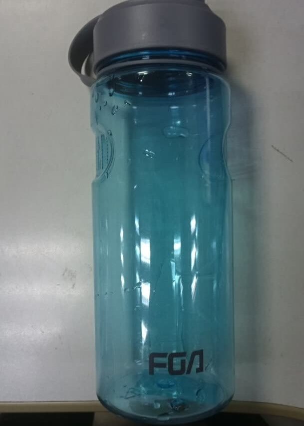 产品气味：无色无味，没有异味闻起来不错