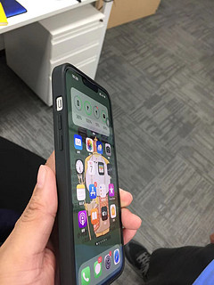 你要换iPhone14吗？13不香吗？