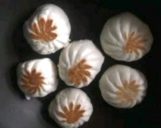 挺不错的香菇生肉包