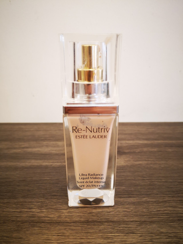 雅诗兰黛白金粉底液，用了就喜欢上