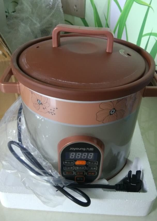 一款很满意的产品，色泽，样式，按钮的明显