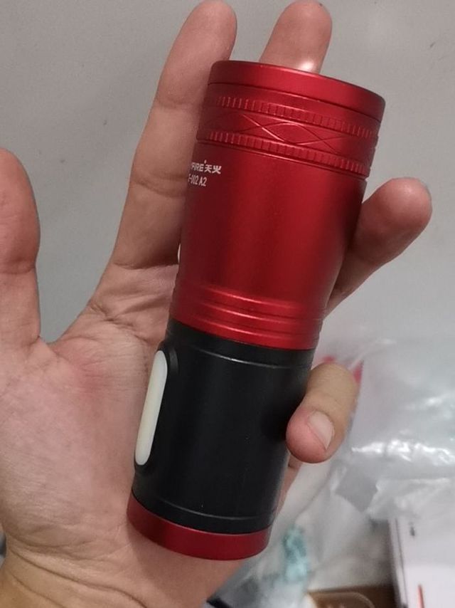 夜钓买灯还是买夜光漂？
