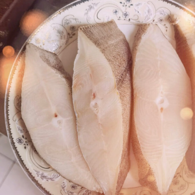 这种比目鱼在日料店里吃过油煎的，味道很好