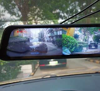 流媒体后视镜，减少开车视野盲区