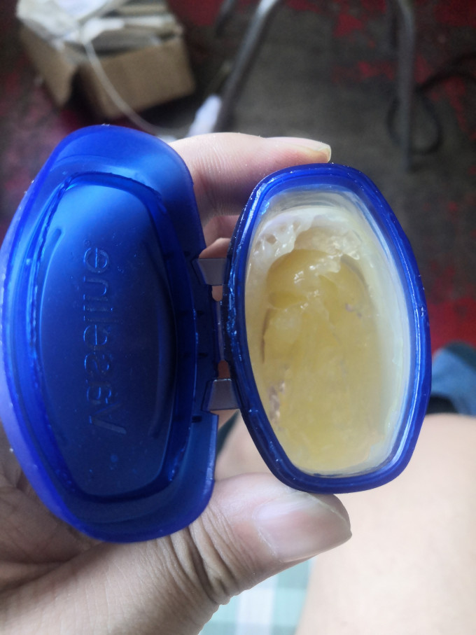 凡士林身体乳液