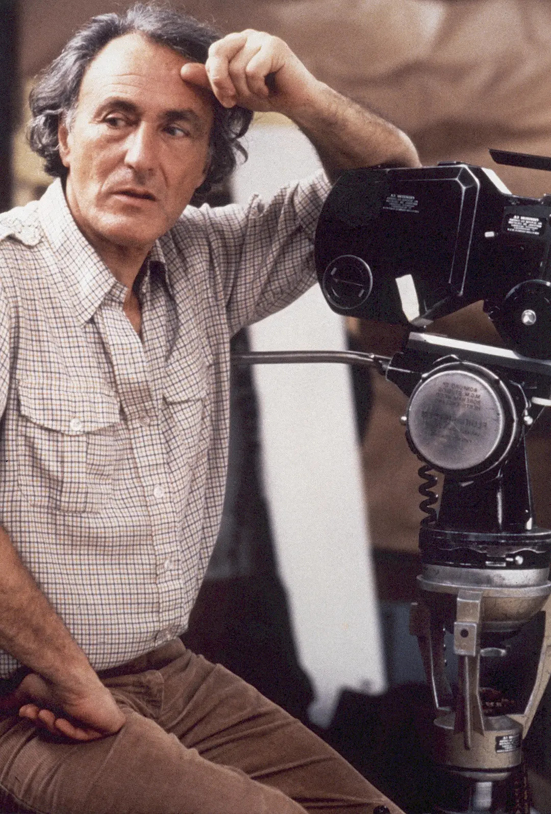 传奇摄影师威廉·克莱因去世，他用镜头留下世界各地街头的痕迹