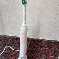 OralB电动牙刷Pro3