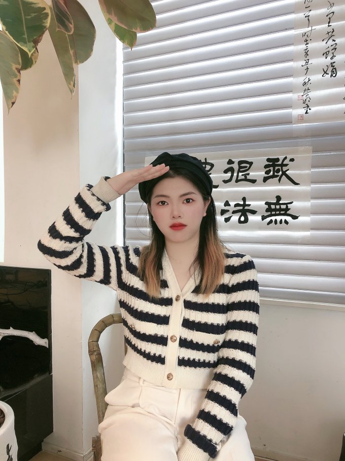 女士毛衣