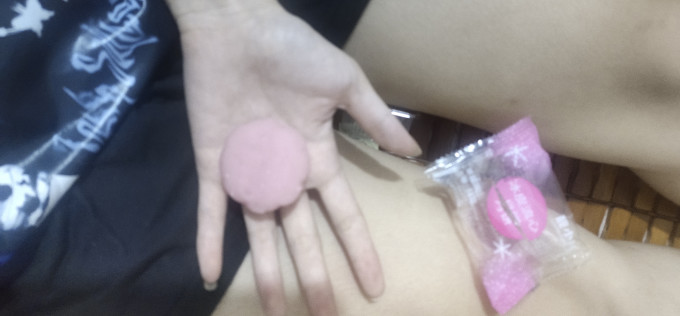 靓小白月饼
