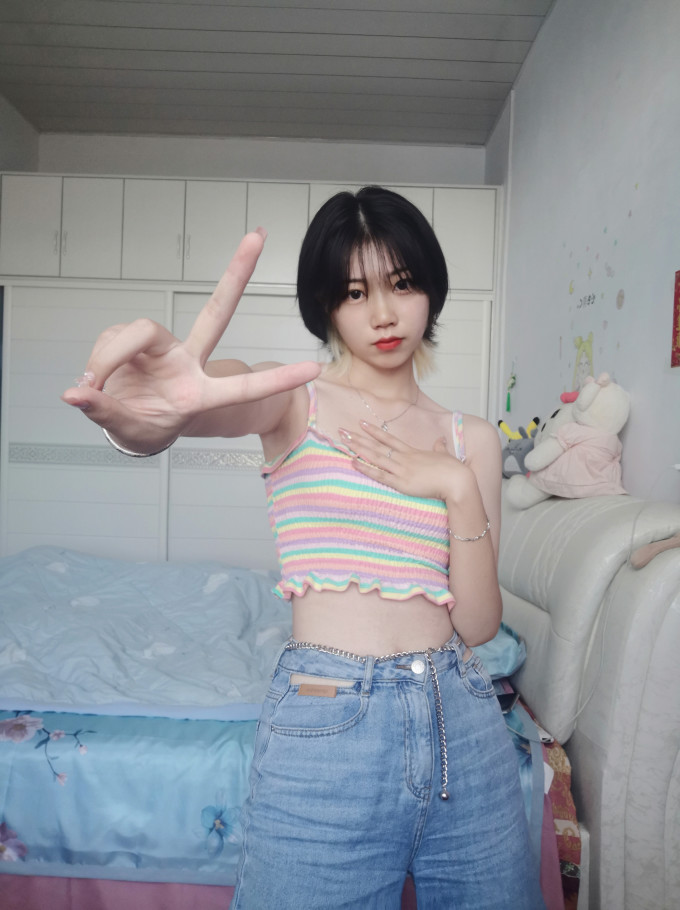 女上装