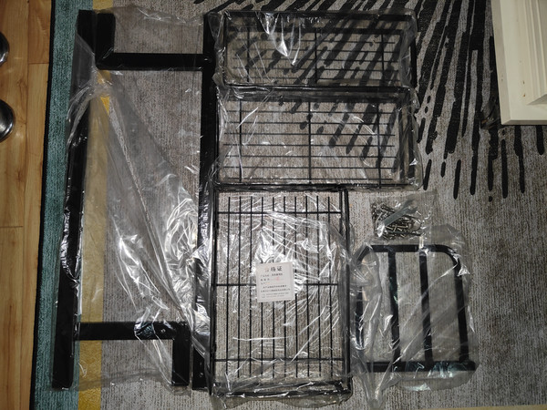 
非常容易安装，照着图纸，一个个上螺丝就