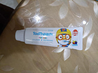 孩子的第一口牙护理很重要