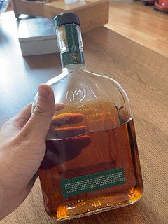 瓶子好看，味道不错的波本威士忌