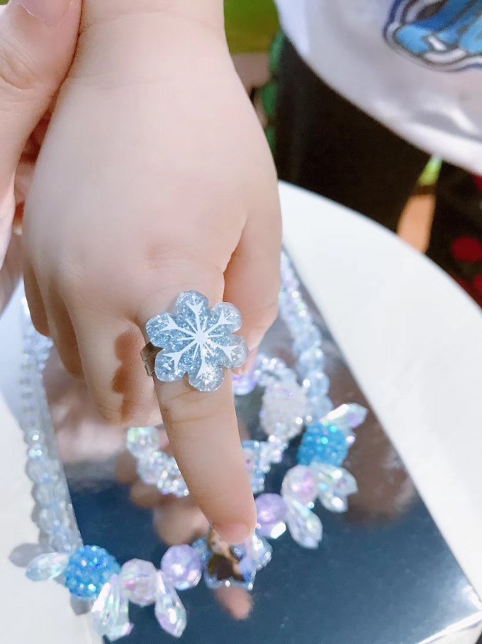 爱莎时尚饰品