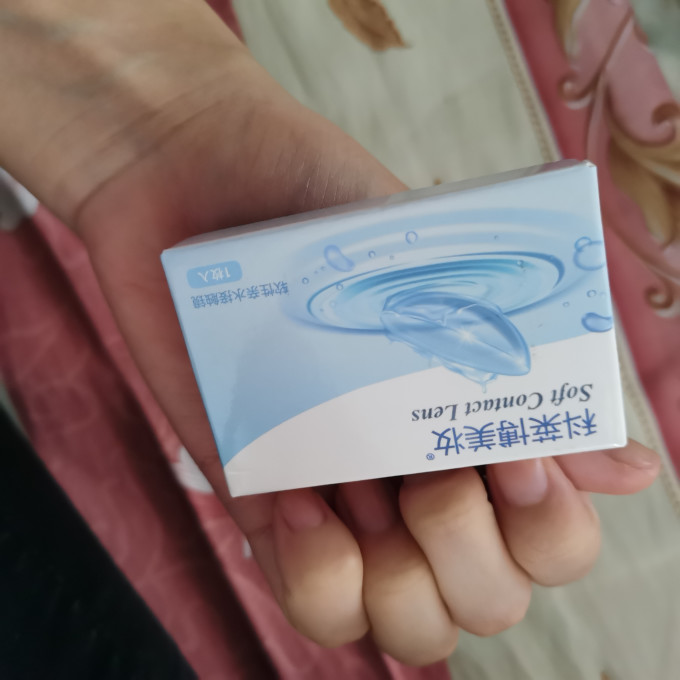 科莱博隐形眼镜