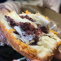 【饱腹面点】紫米肉松面包
