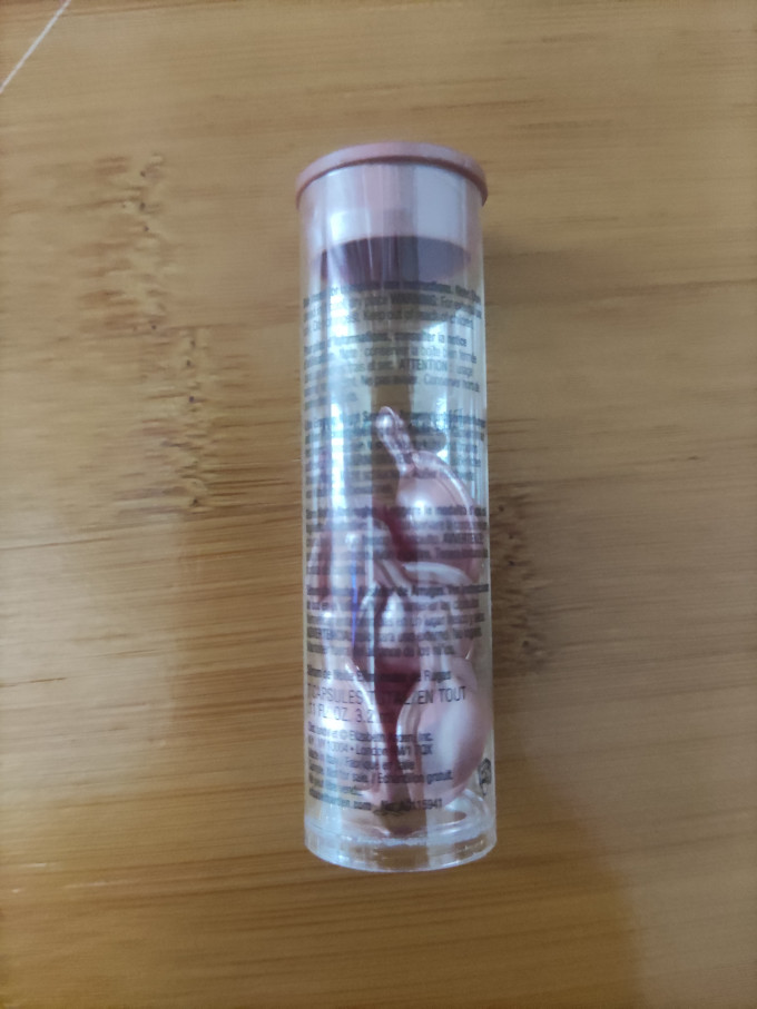 伊丽莎白·雅顿护肤精华