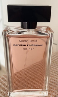 纳西索 罗德里格斯(NARCISO RODRIGUEZ)