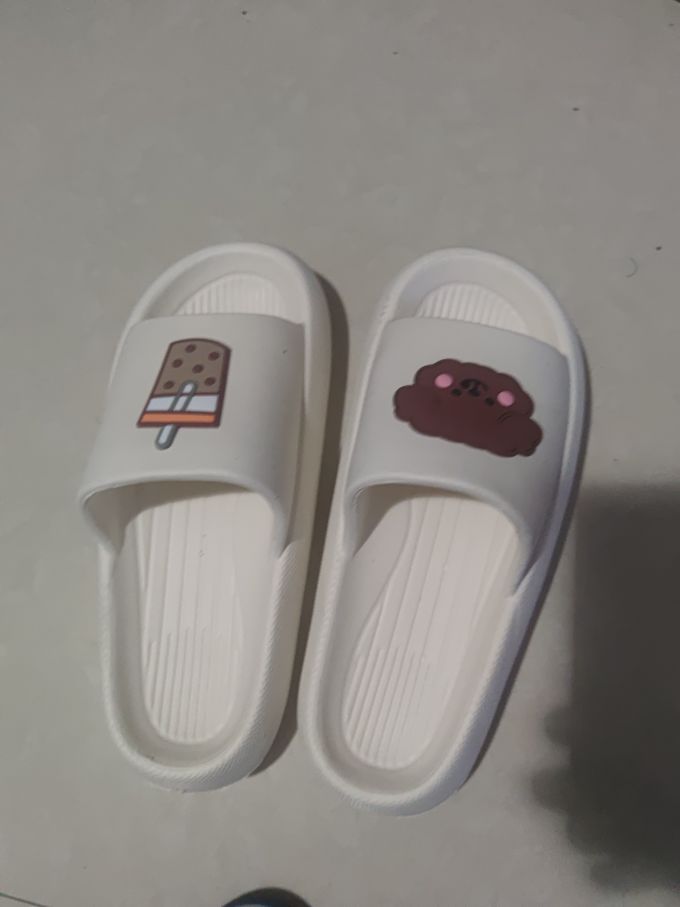 润柔女式拖鞋