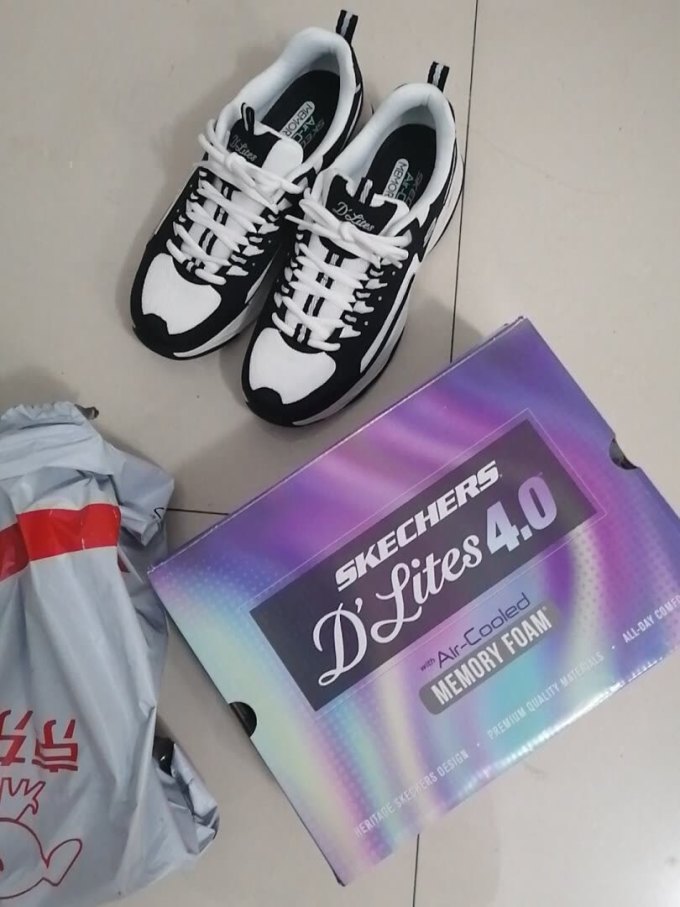 斯凯奇休闲运动鞋