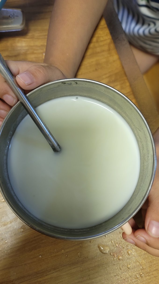 婴儿奶粉