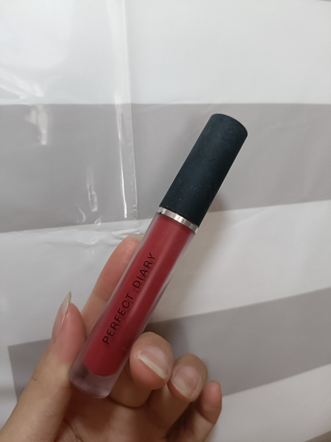 完美日记唇彩唇蜜