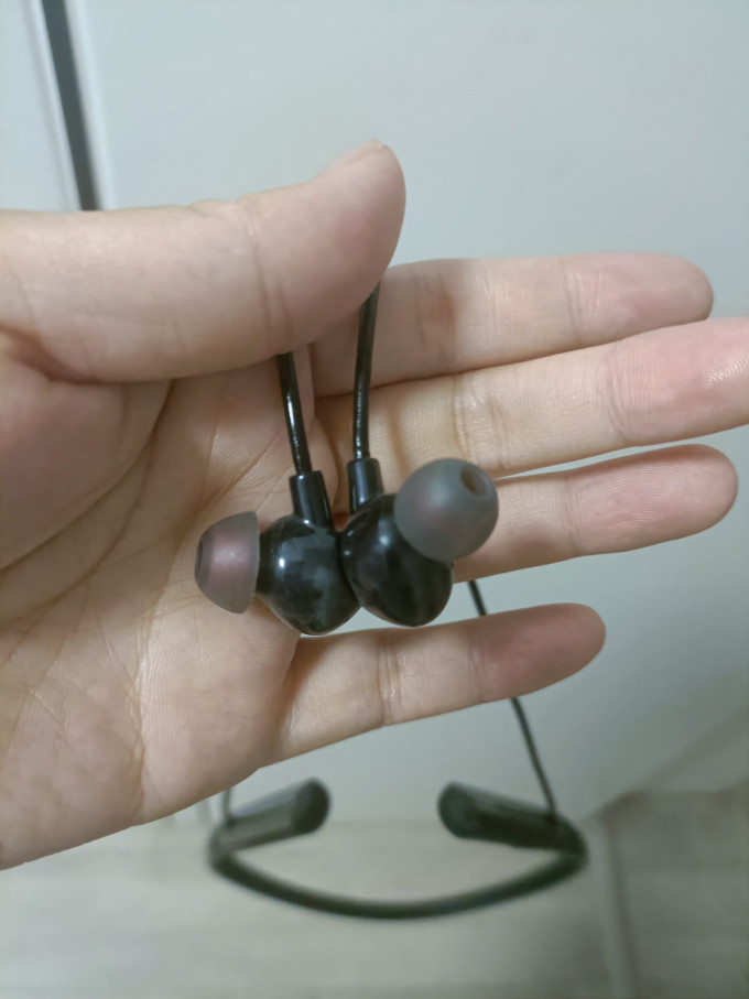 蓝牙耳机
