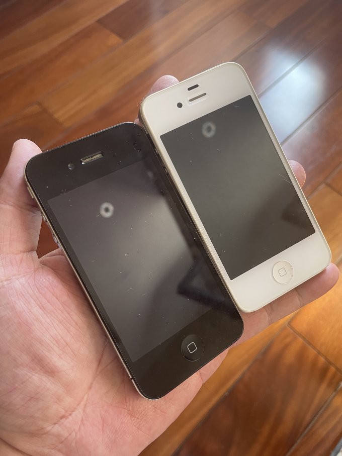 苹果iphone 4siphone怎么样 一代经典iphone4s黑白双煞还健在_什么