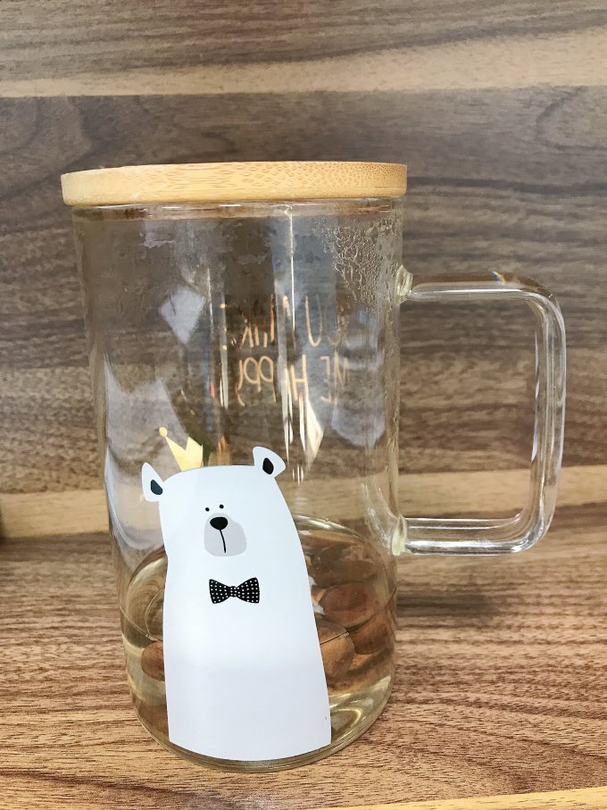 玻璃杯