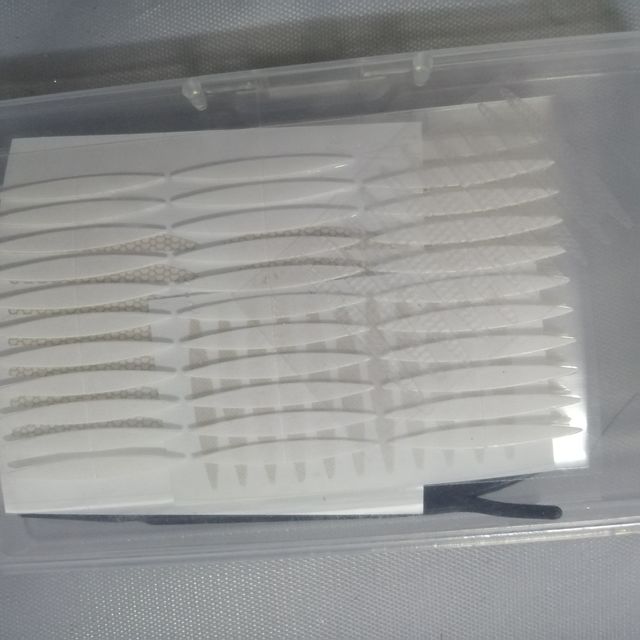 不太建议用双面双眼皮贴