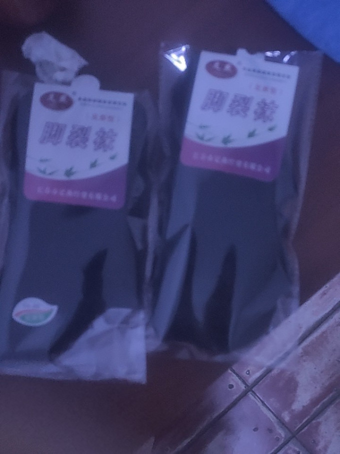 足燕女袜
