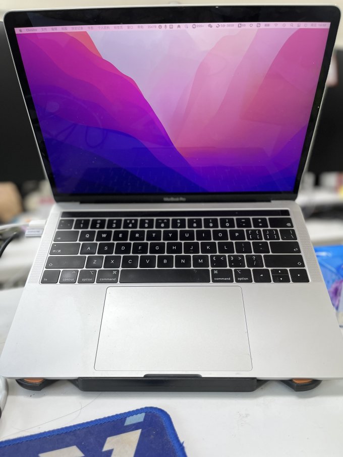 苹果笔记本电脑