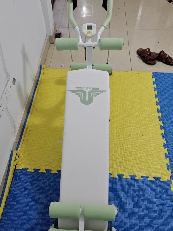 仰卧起坐辅助器