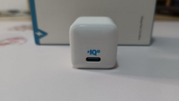 数码杂货铺 篇二十一：小身材孕育大能量！Anker Nano 20W快充头测评 