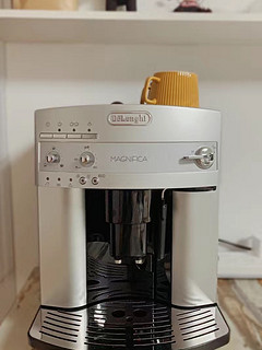 Delonghi/德龙咖啡机ECAM22.110.SB