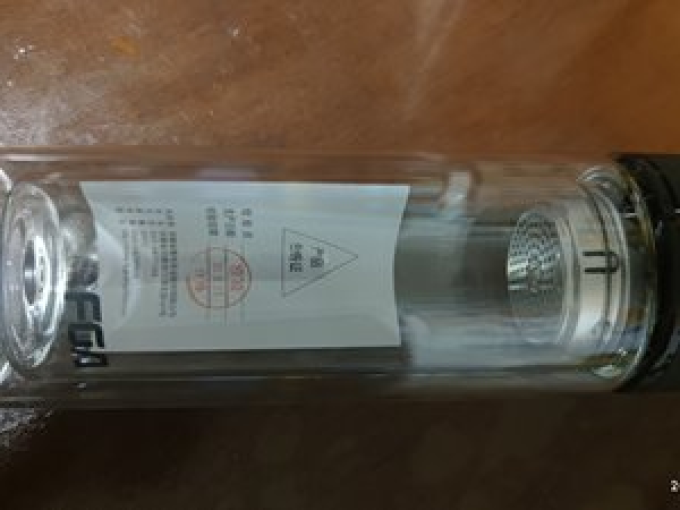 玻璃杯