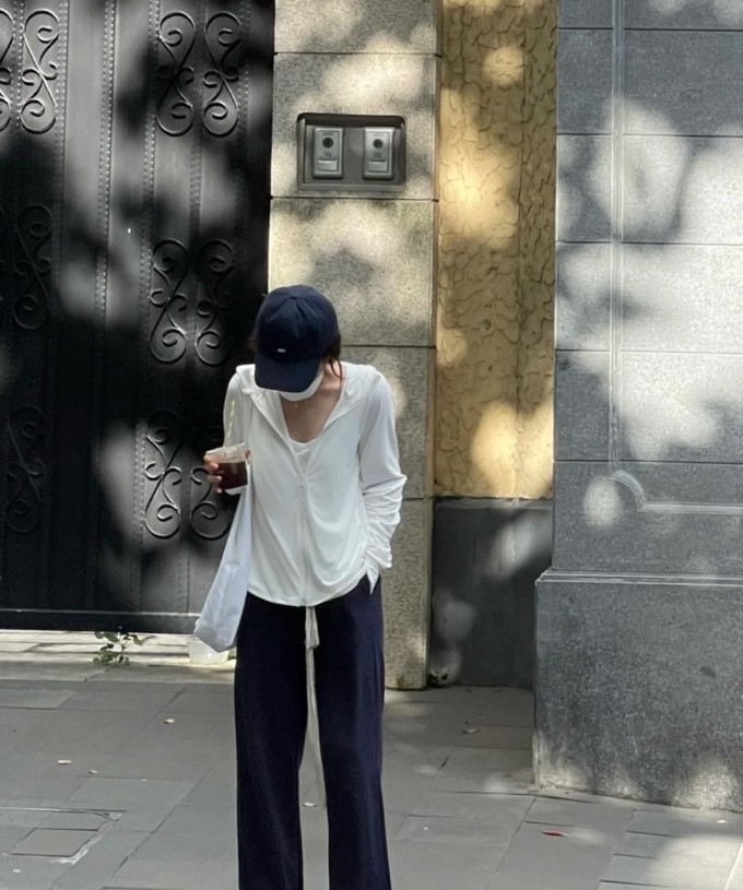 女上装
